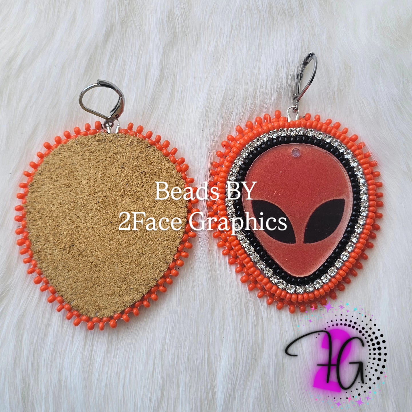 Alien earrings 2Face Graphics